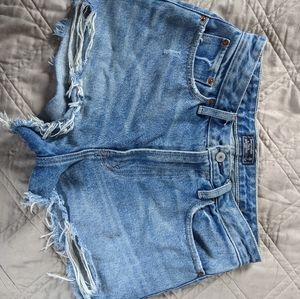Abercrombie Mom Shorts - Medium Wash w/distress